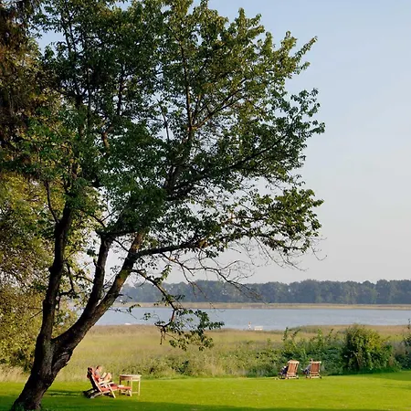 Gut Grubnow Ruegen - 6 *